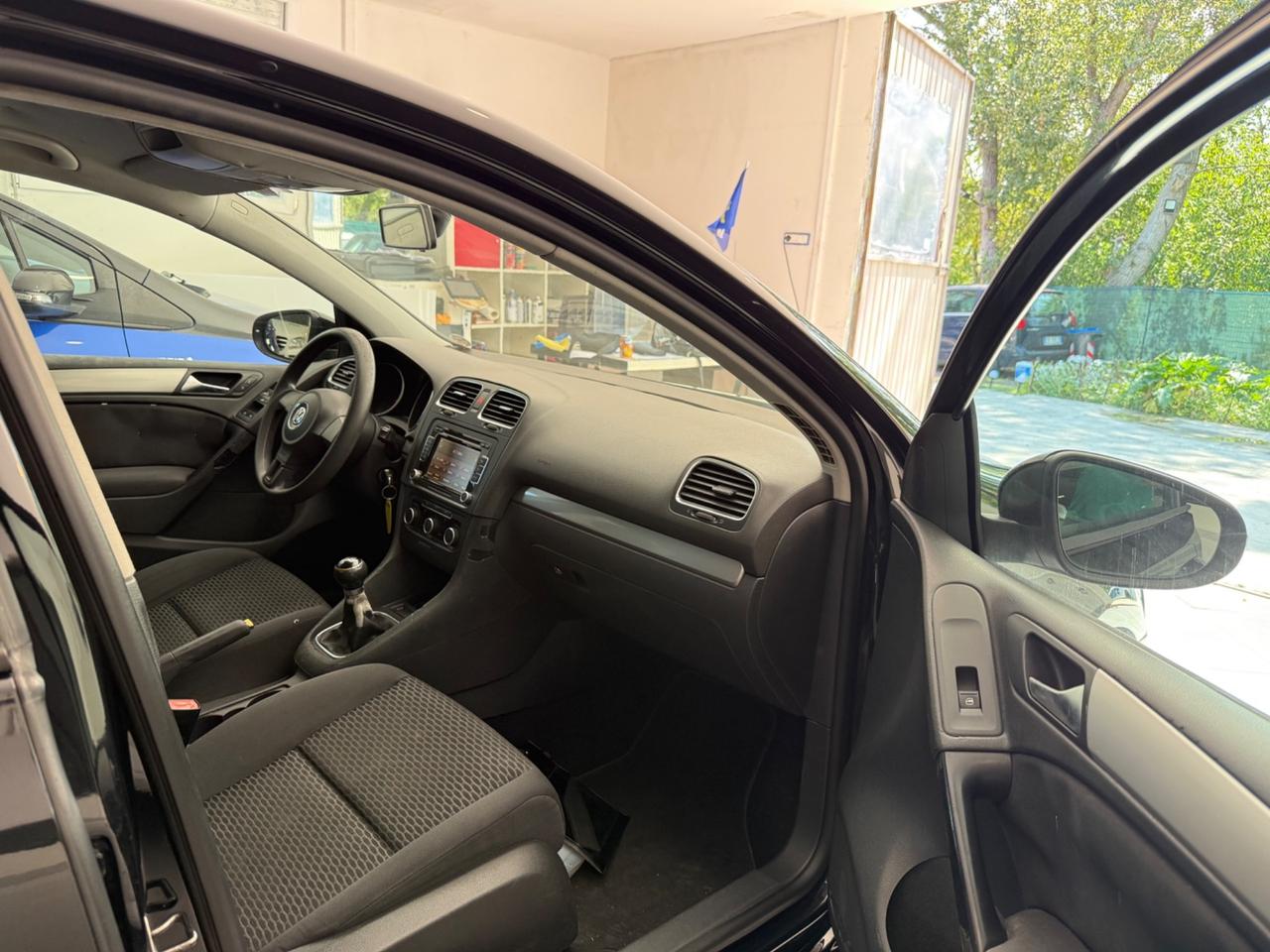 Volkswagen Golf 1.4 benzina neopatentati