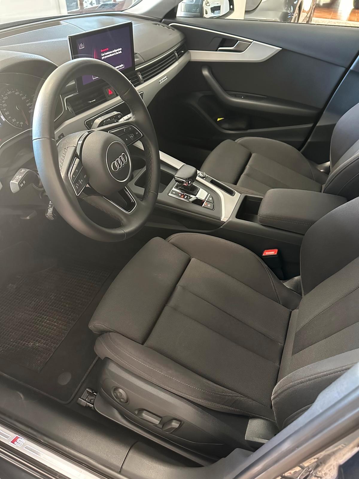 Audi A4 Avant 40 TDI quattro S tronic S line edition