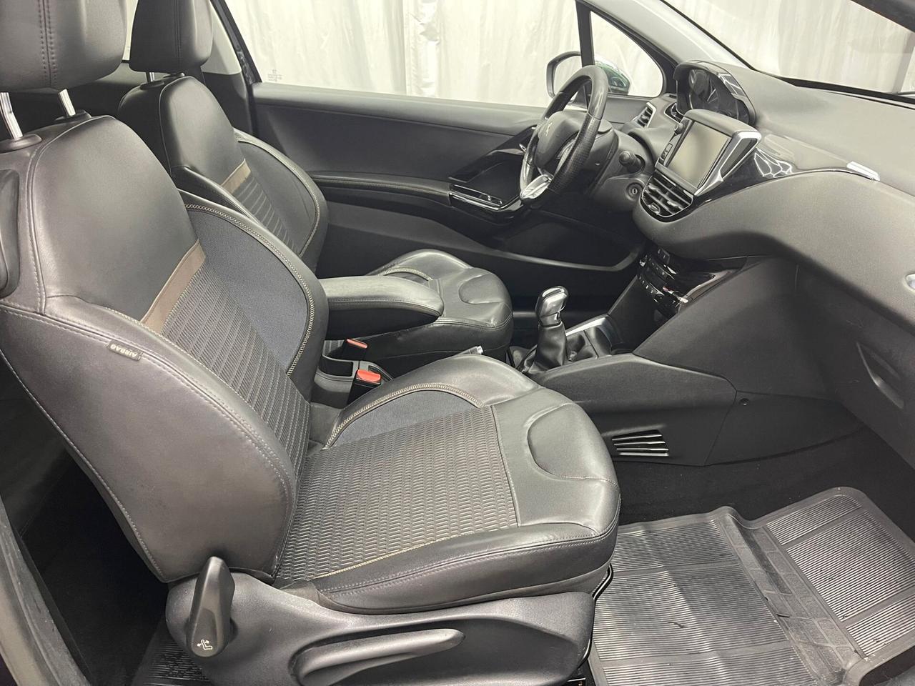 Peugeot 208 ALLURE FINANZIABILE SENZA BUSTA - PRONTA CONSEGNA