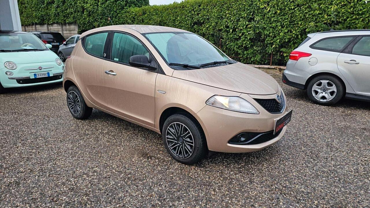 Lancia Ypsilon 0.9 TwinAir 5 porte Metano Ecochic Gold Neopatentati