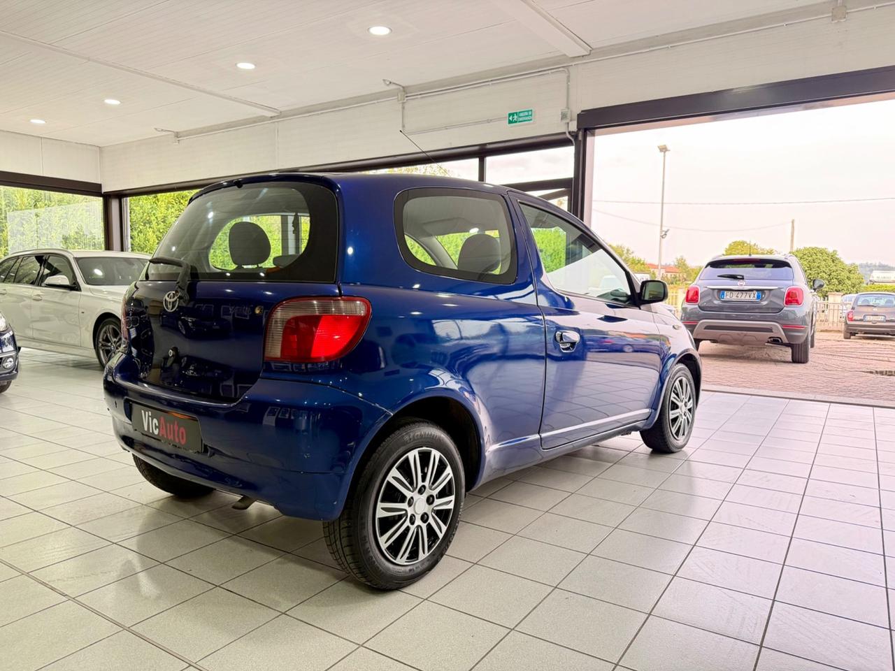 Toyota Yaris 1.0i 16V cat 3 porte Sol