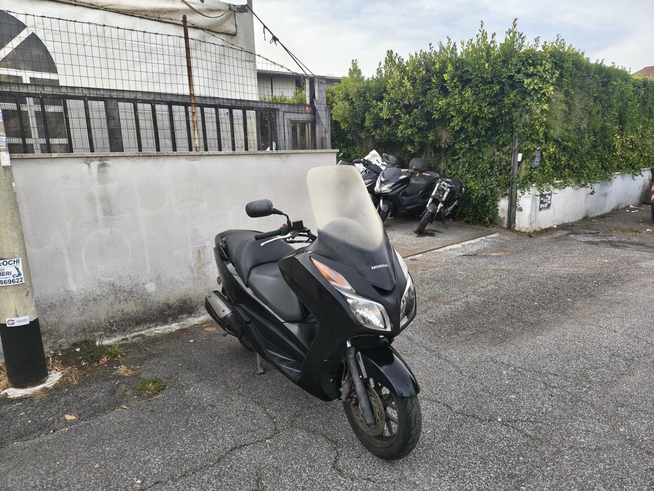 Honda Forza 300