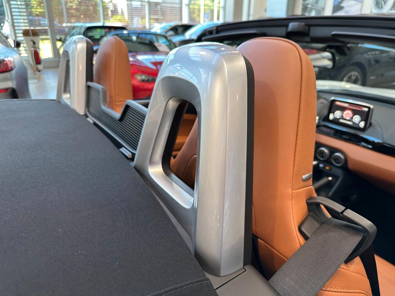 Fiat 124 Spider 1.4 m-air Lusso auto-LED-17"-Bose-Pelle-Keyless