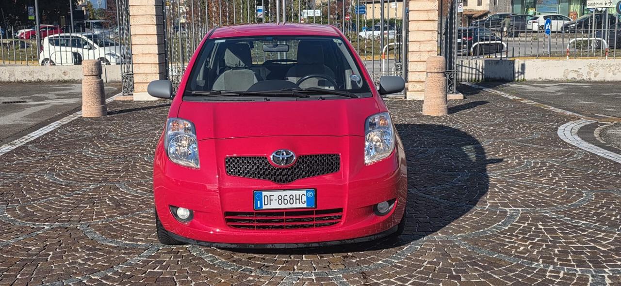 Toyota Yaris 1.3 5 porte