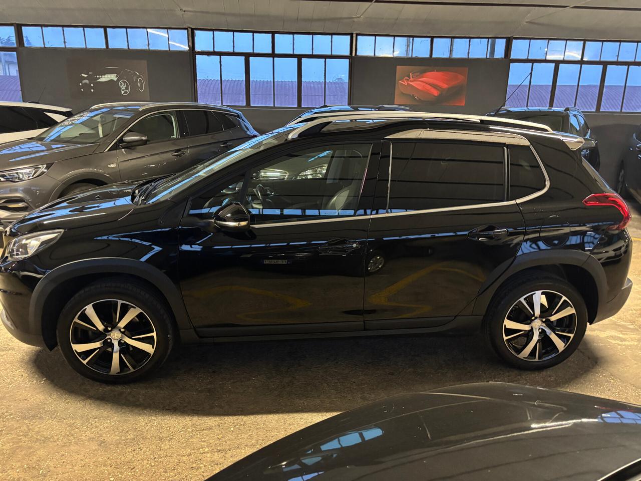 Peugeot 2008 1.2 PureTech Turbo 110CV S&S Allure