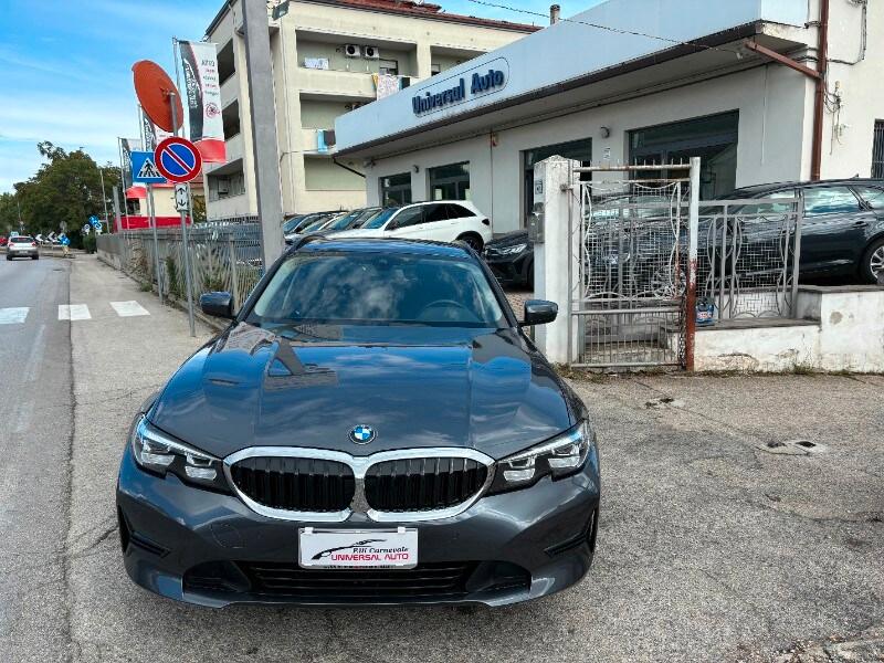 BMW Serie 3(G20/1-80/1) 320e Touring Business A...