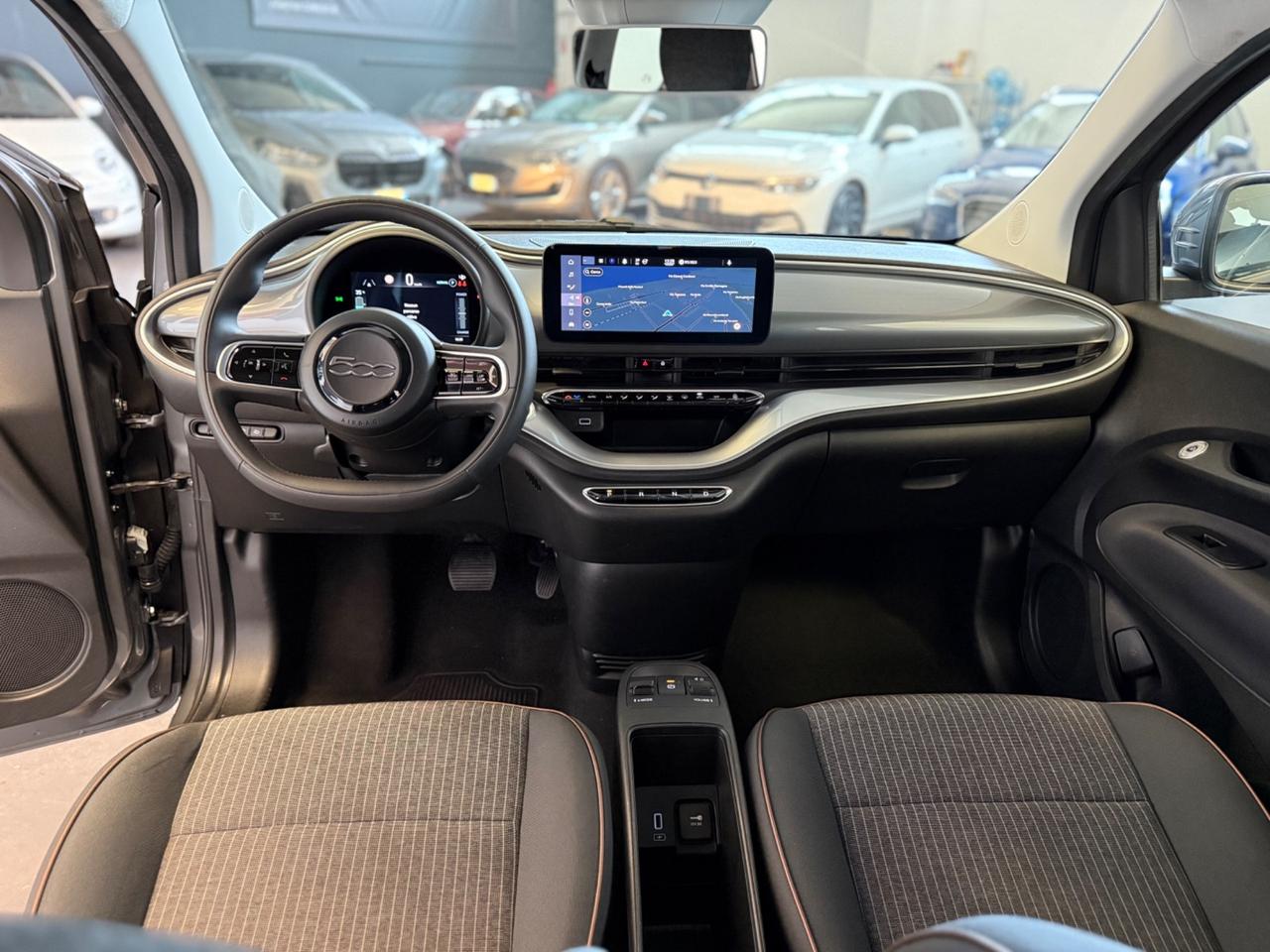 Fiat 500e Berlina 42 kWh La Prima NEOPATENTATI