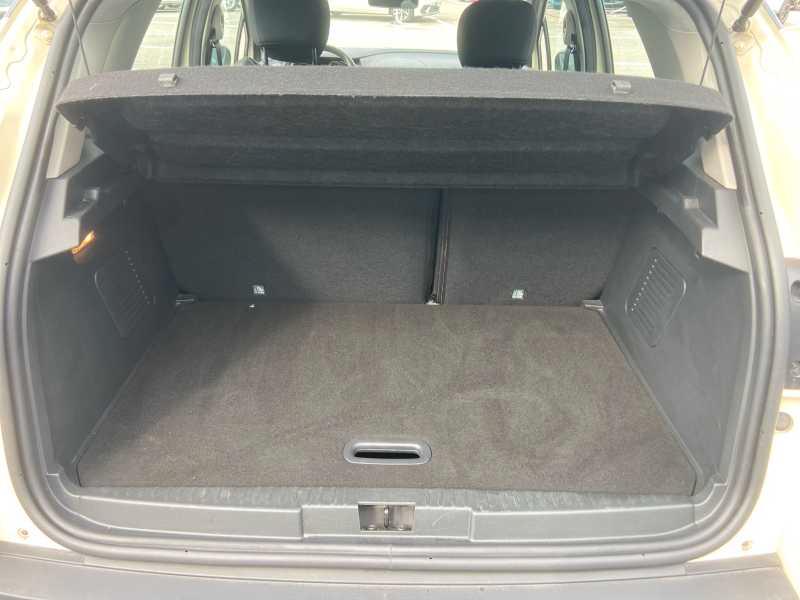 RENAULT Captur 1.2 tce Intens 120cv edc E6