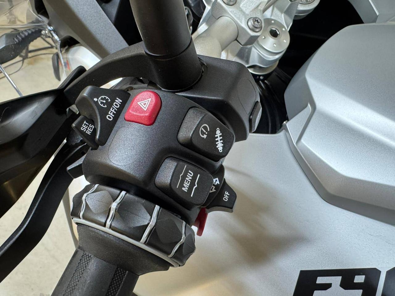 BMW F 900 GS Adventure Ride Pro