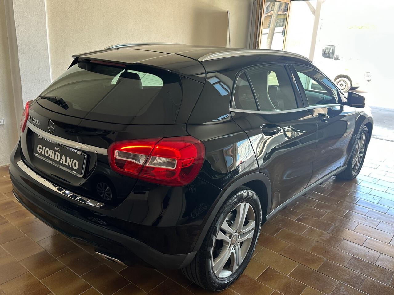 Mercedes-benz GLA 200 d 136 cv manuale