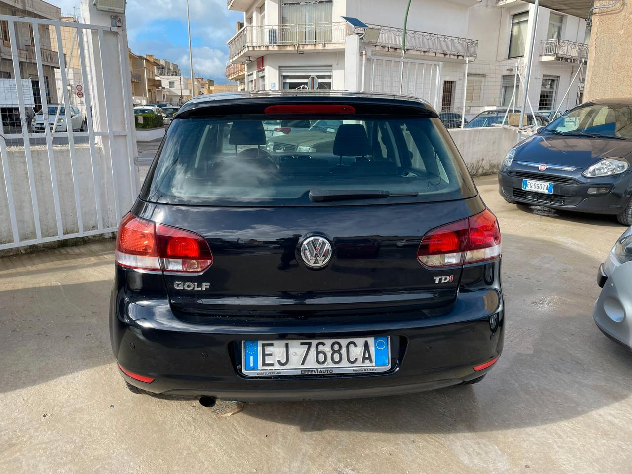 VOLKSWAGEN GOLF 6 1.6TDI HIGHLINE - AFFARI FINE ANNO