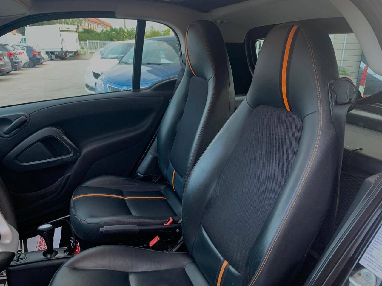 Smart ForTwo 1000 52 kW MHD coupé pure