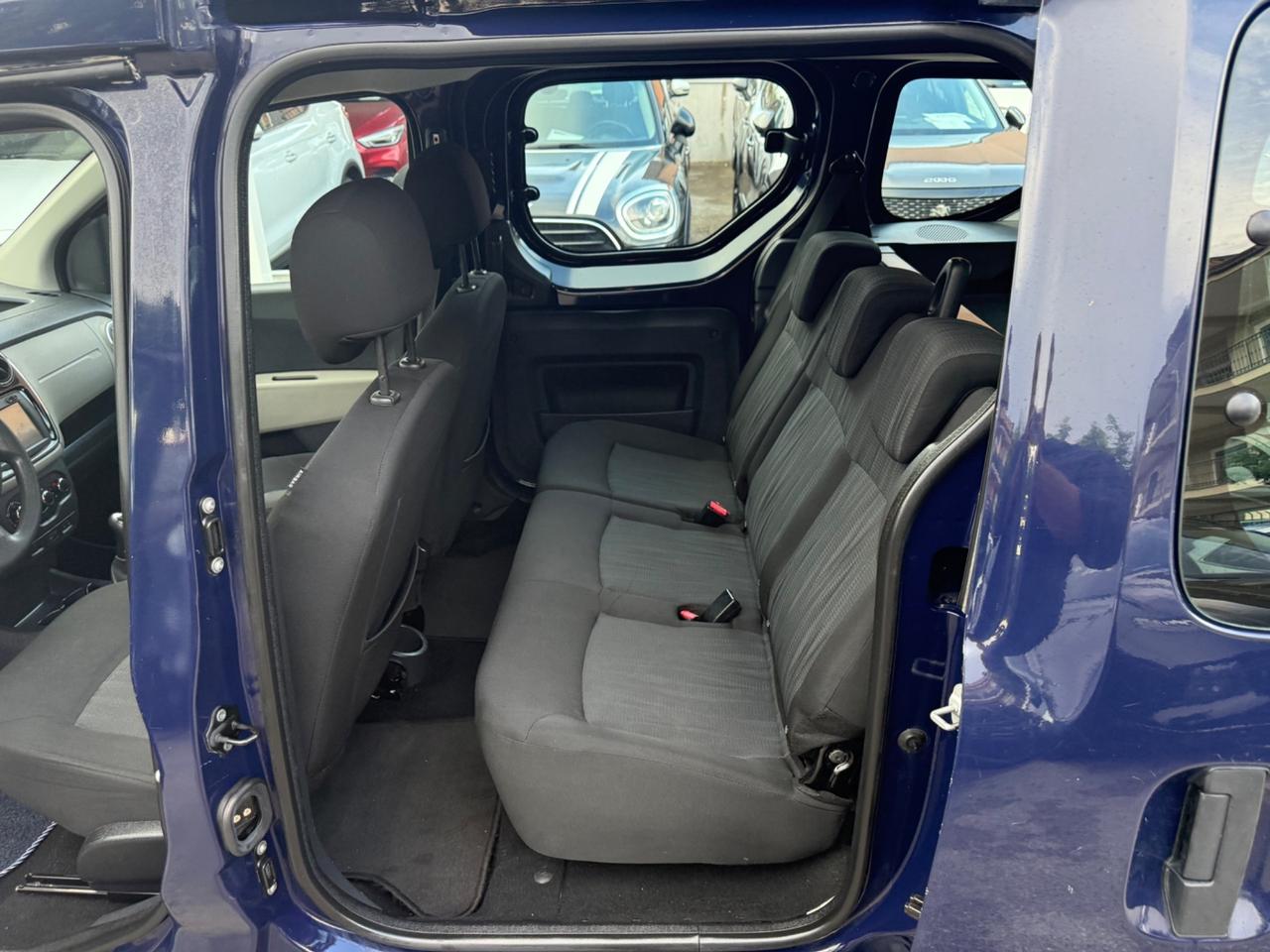 Dacia Dokker 1.6 8V 100CV Start&Stop GPL Lauréate