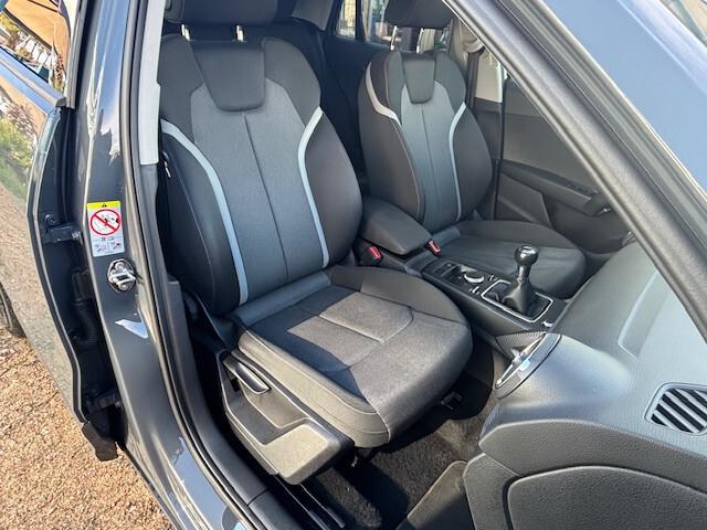 Audi Q2 30 1.6 TDI Identity Black 2020