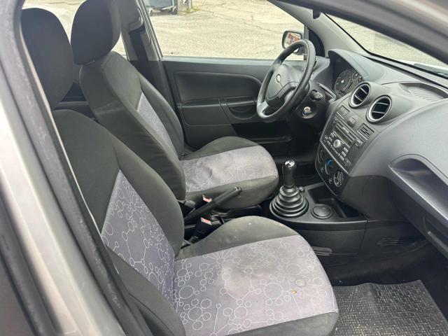 FORD Fiesta 1.4 TDCi 5p. Ghia senza nessun lavoro da fare
