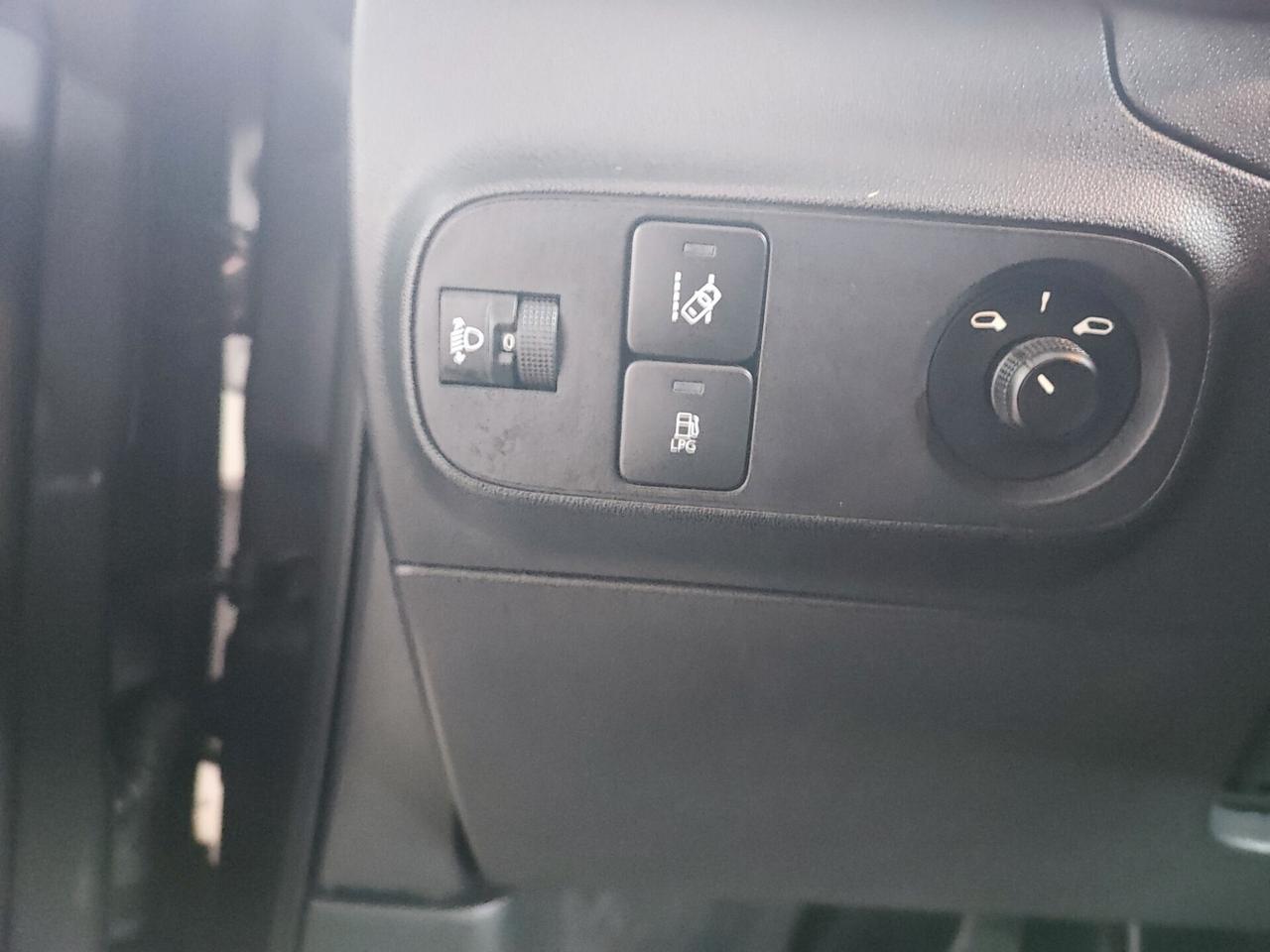 Citroen C3 PureTech 82 GPL Shine