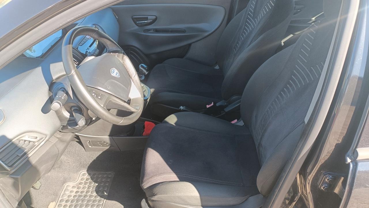 Lancia Ypsilon benzina-gpl