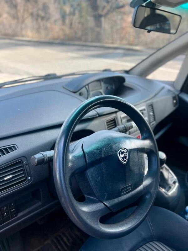 Lancia MUSA 1.6 Multijet Poltrona Frau