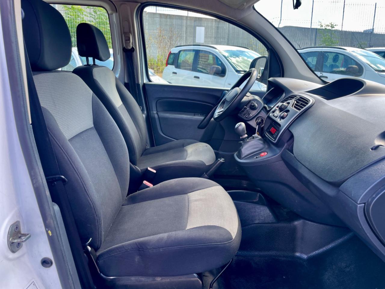 Renault Kangoo MAXI dCi 115CV AUTOCARRO 4 POSTI