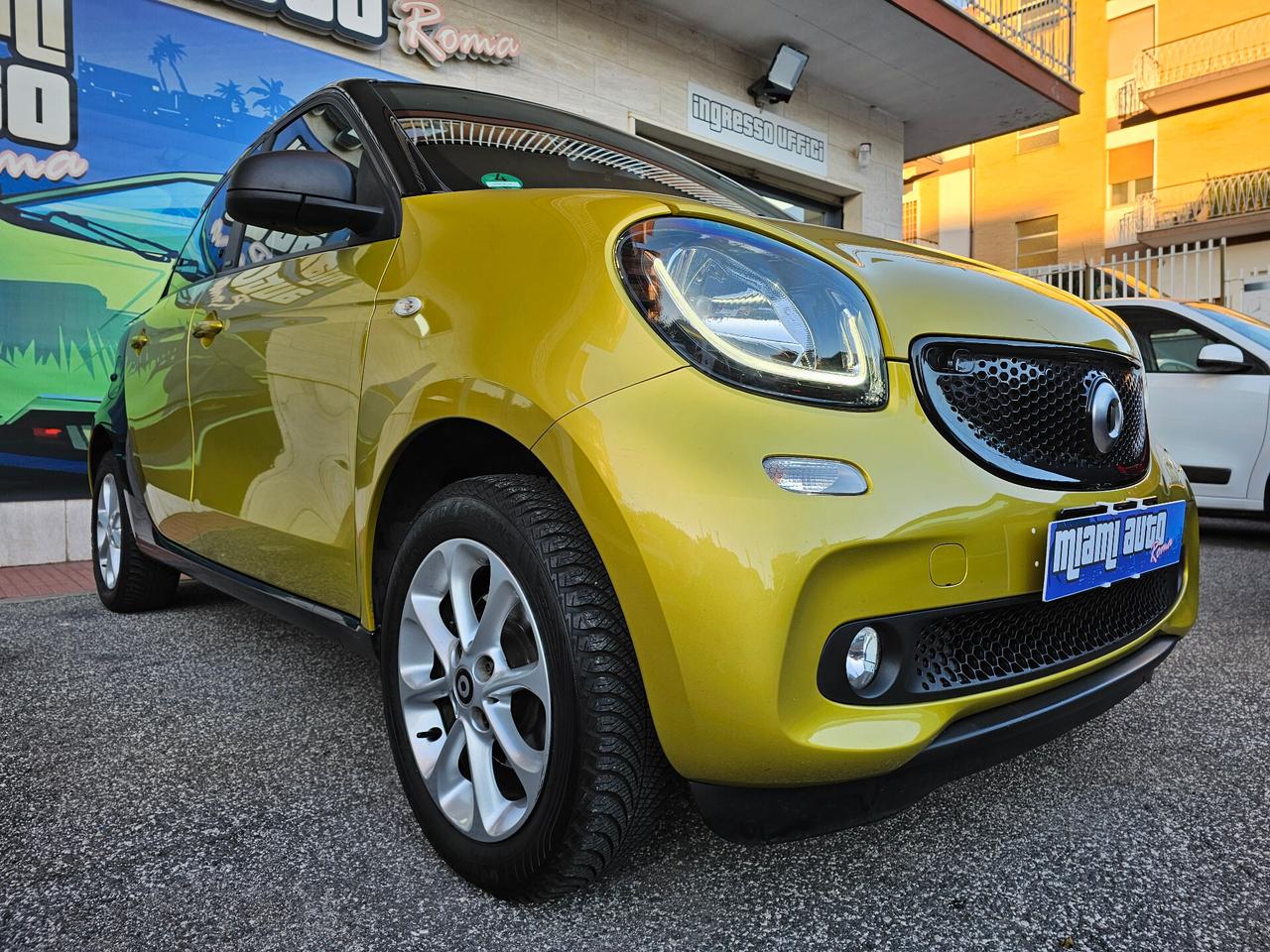 Smart ForFour 90 0.9 Turbo twinamic Passion TAGL UFF LED SENSORI