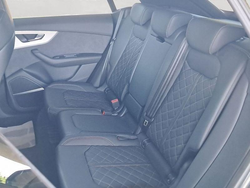 Audi Q8 50 TDI 210kW quattro tip. S Line Edition