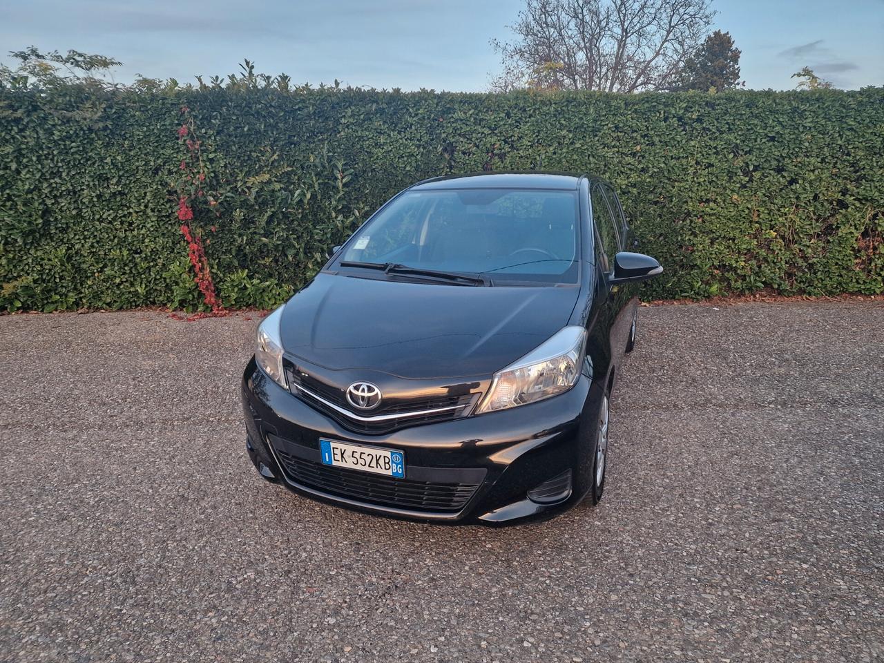 Toyota Yaris 1.0 5p