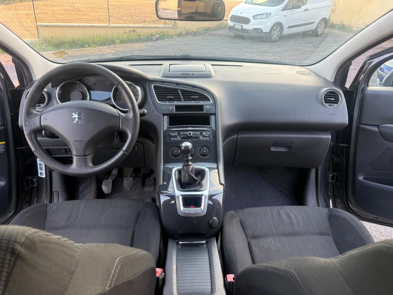 Peugeot 5008 1.6 HDi 112CV Access