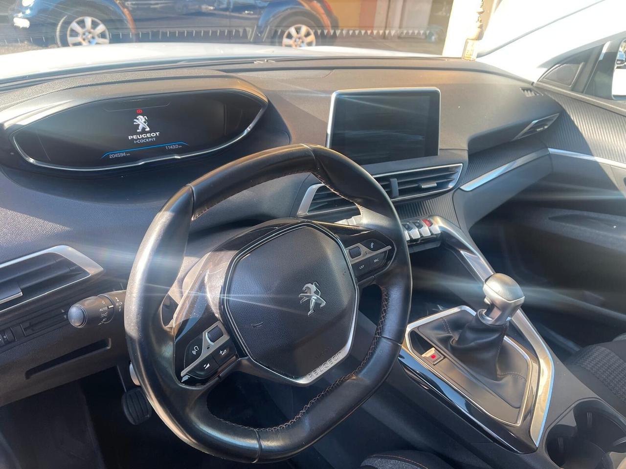 Peugeot 3008 BlueHDi 120 S&S Allure