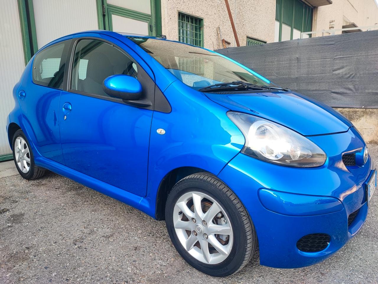 Toyota Aygo 1.0 5 porte UNICO PROPRIETARIO 2010