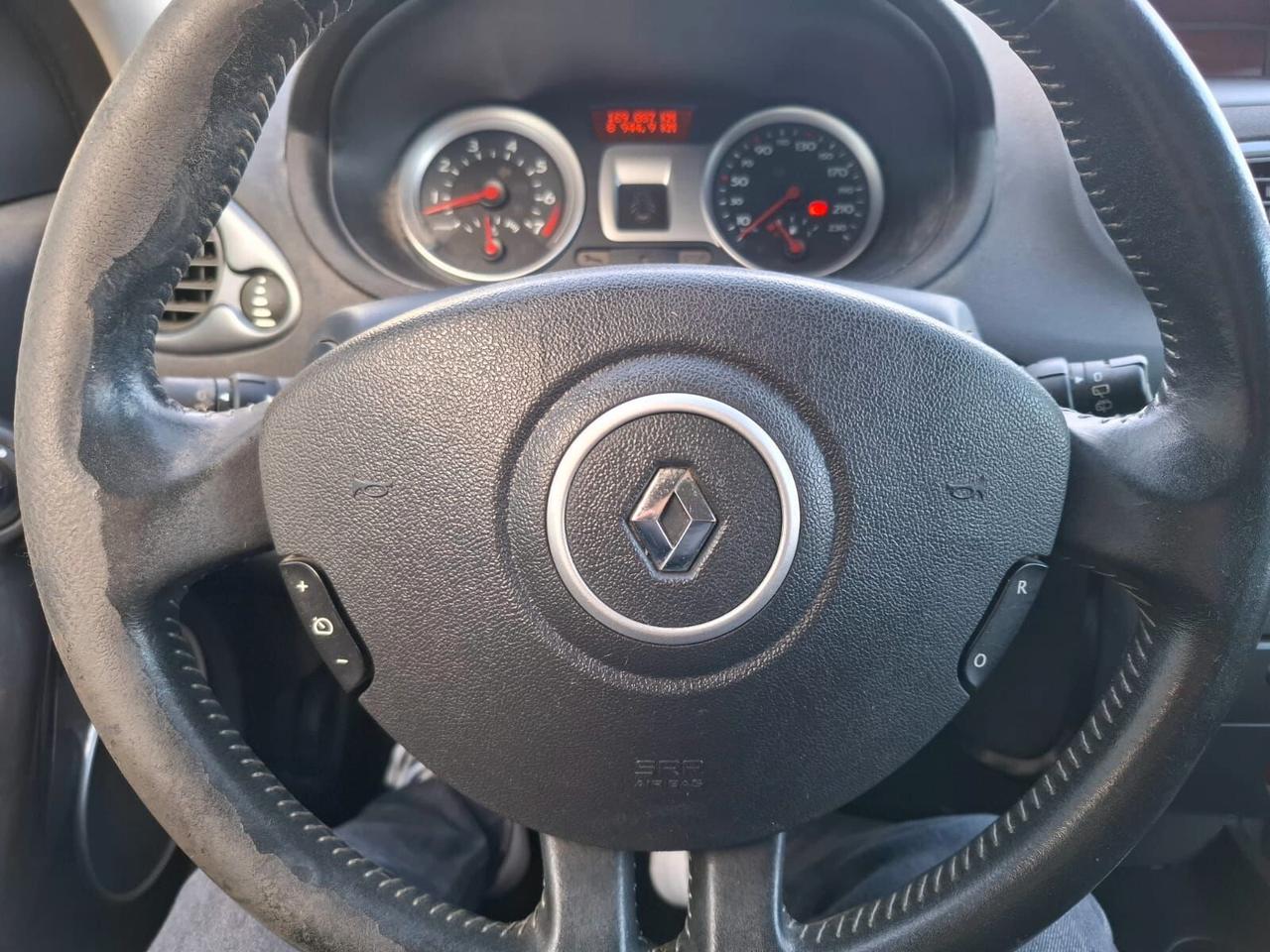 Renault Clio 1.2 16V 5 porte Luxe