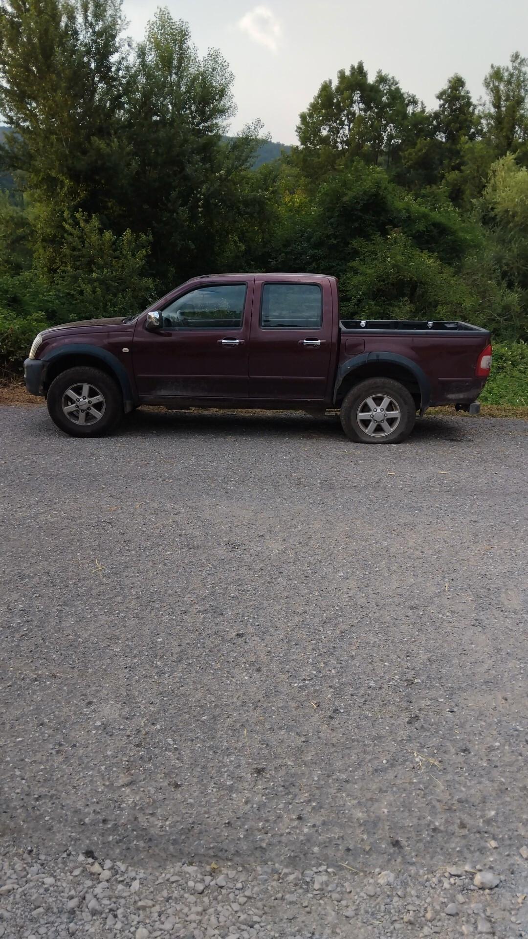 Isuzu D-Max 3.0 TD cat Crew Cab 4WD Pick-up LS