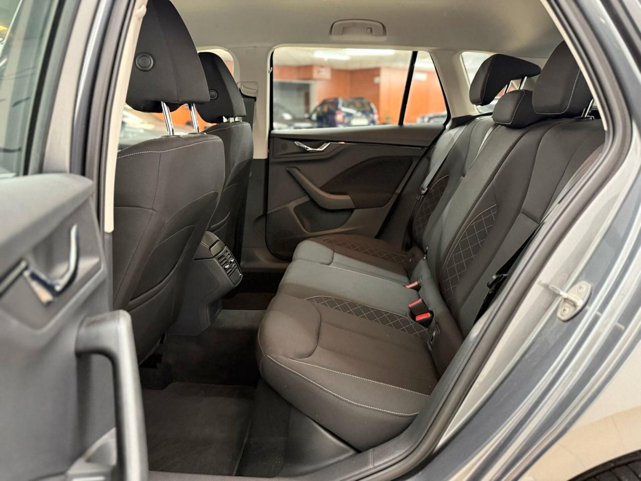 Skoda Kamiq 1.0 TSI soli 30.000 KM
