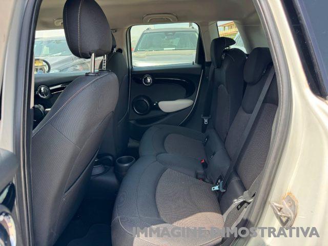 MINI Cooper D 1.5 Cooper D 5 porte