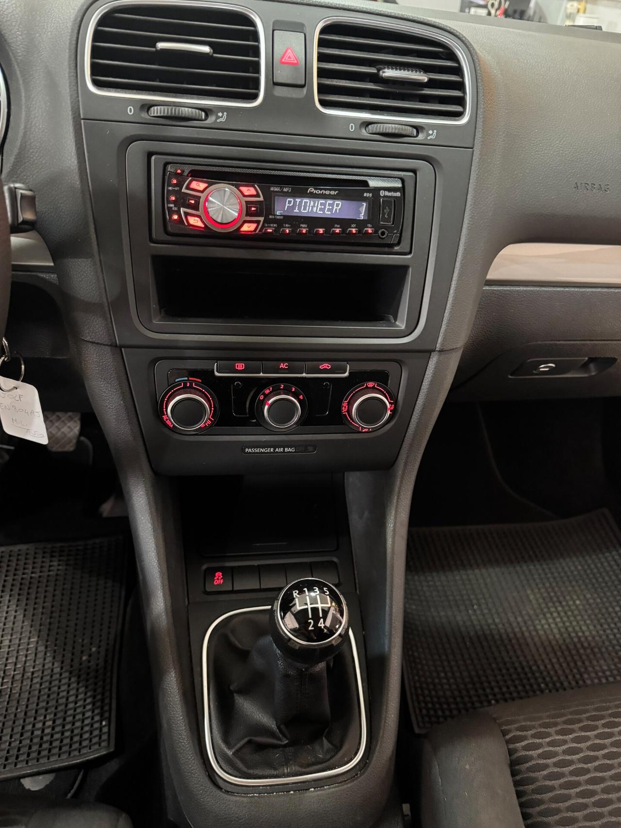 Volkswagen Golf 1.6 TDI 105 cv. 5p. Highline OK NEOPATENTATI