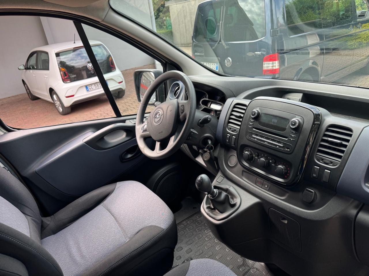 FURGONE OPEL VIVARO