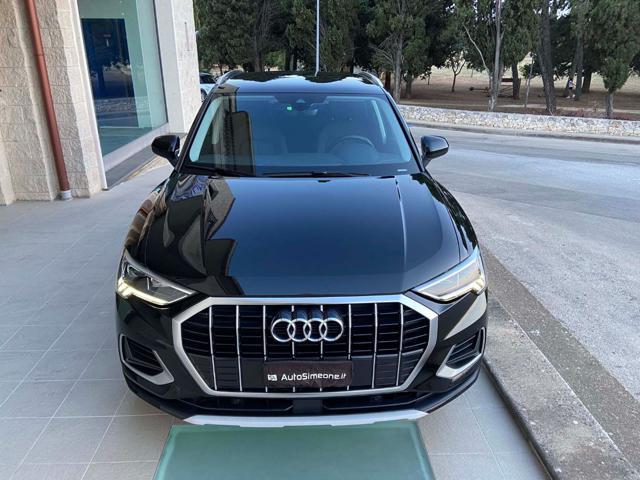 AUDI Q3 35 2.0 TDI S tronic Business Advanced COCKPIT
