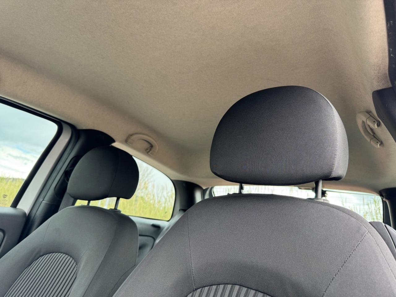 Lancia Ypsilon 1.2 69 CV Argento