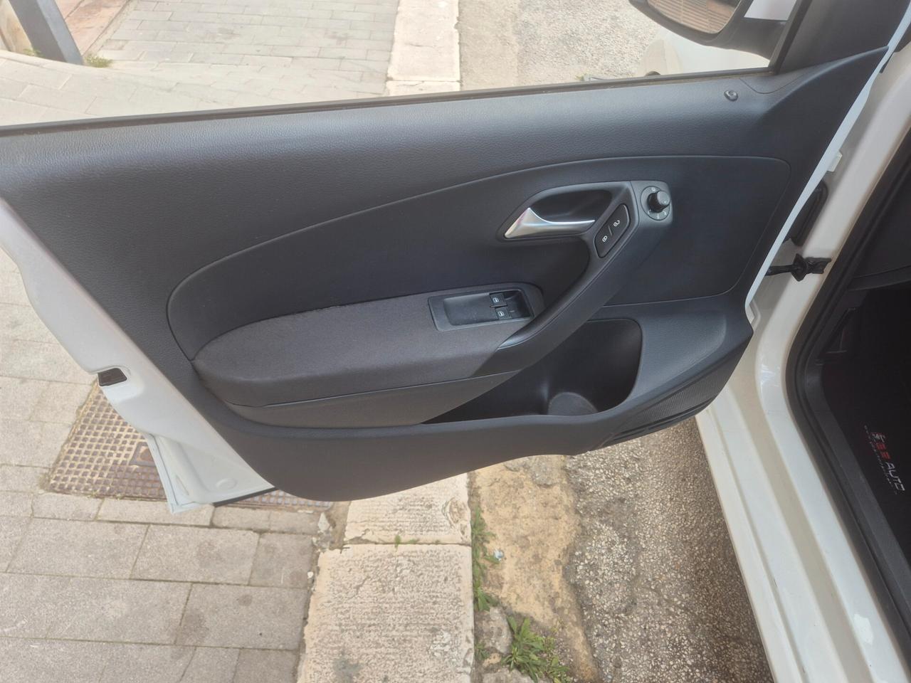 VW POLO 1.2 BENZINA 60 CV ANNO 2014 KM 120000 CERTIF