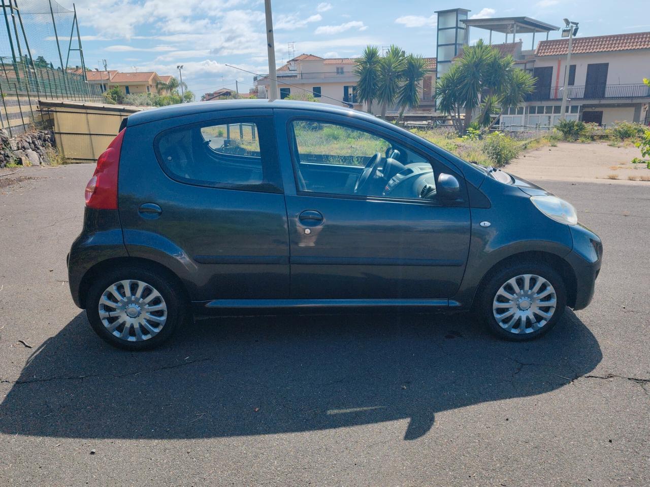 Peugeot 107 1.0 68CV 5p. Plaisir