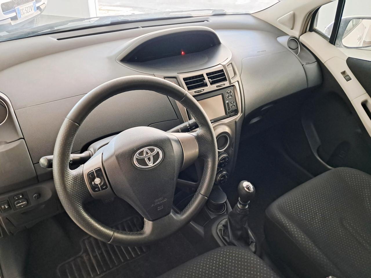 Toyota Yaris 1.3 5 porte
