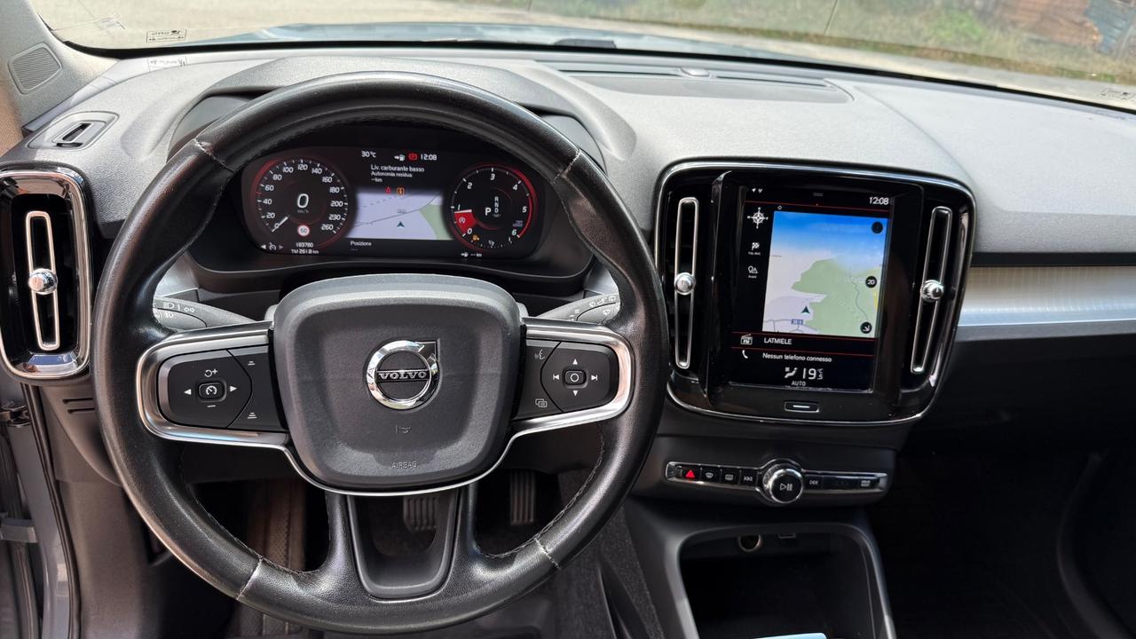Volvo XC40 Monument D3