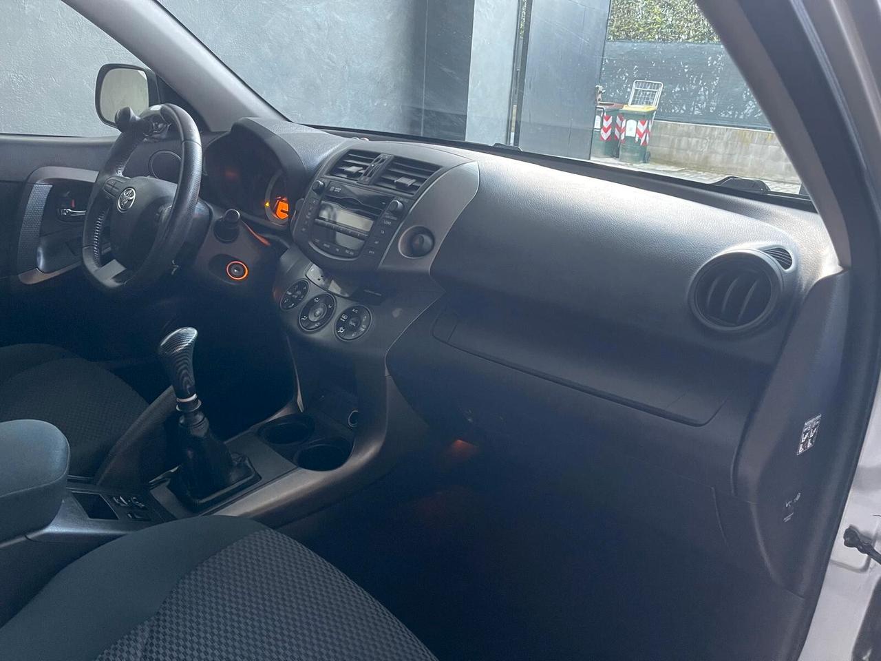 Toyota RAV 4 RAV4 Crossport 2.2 D-4D 150 CV Lounge