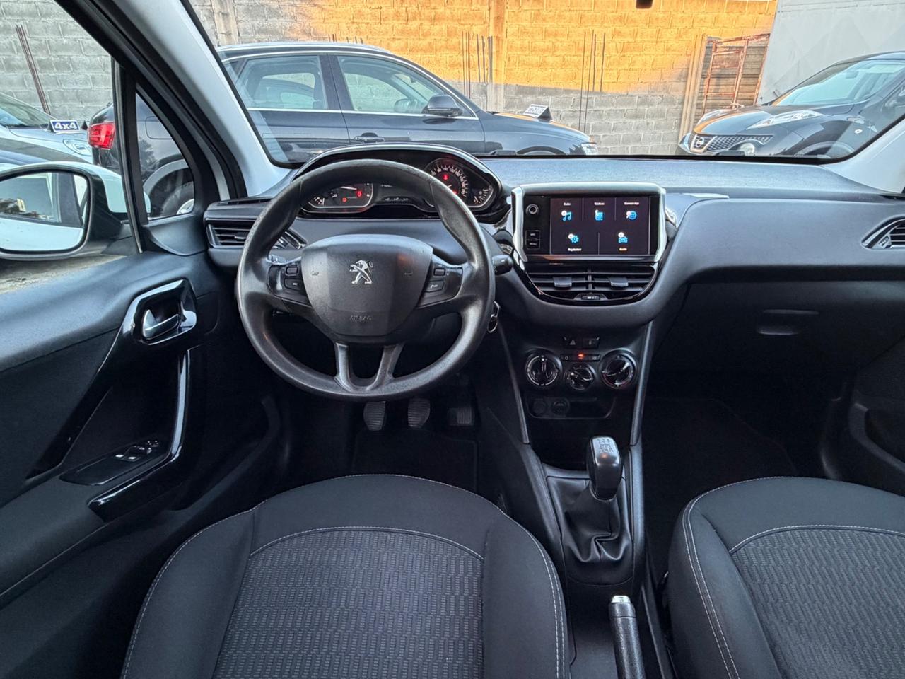 Peugeot 208 1.5BlueHDi 75cv 2017 AUTOCARRO 4 posti