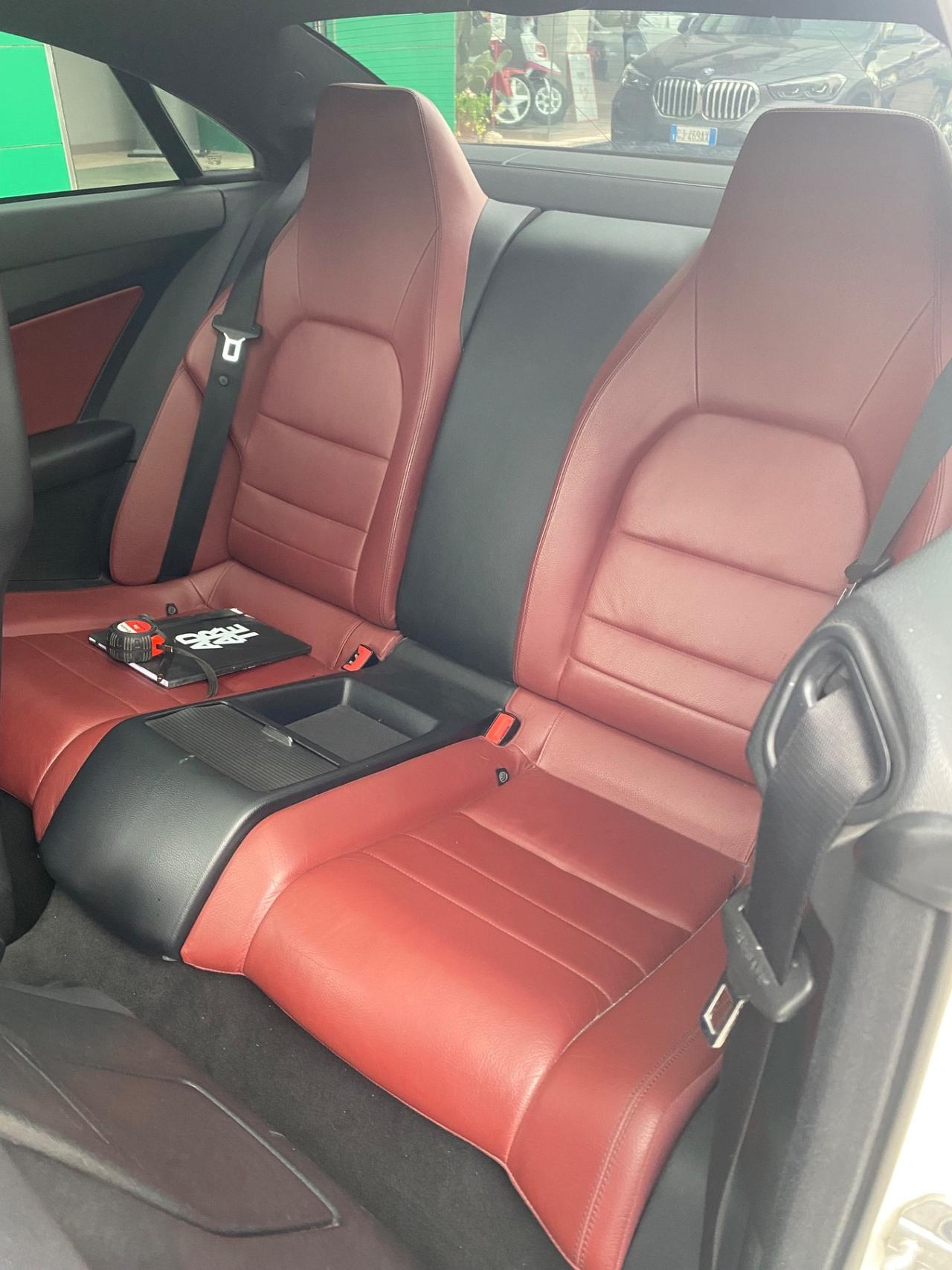 Mercedes-benz E 220 CDI Coupé BlueEFFICIENCY