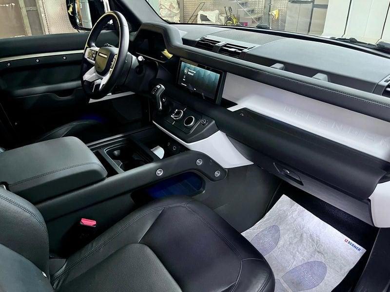 Land Rover Defender 110 3.0D I6 200 CV AWD Auto SE N1