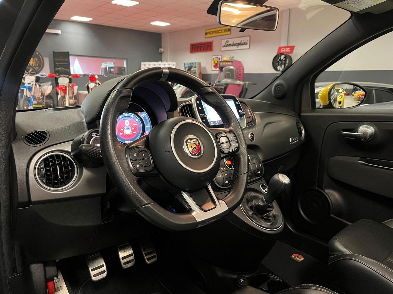 Abarth 595 C 1.4 Turbo T-Jet 160 CV Pista