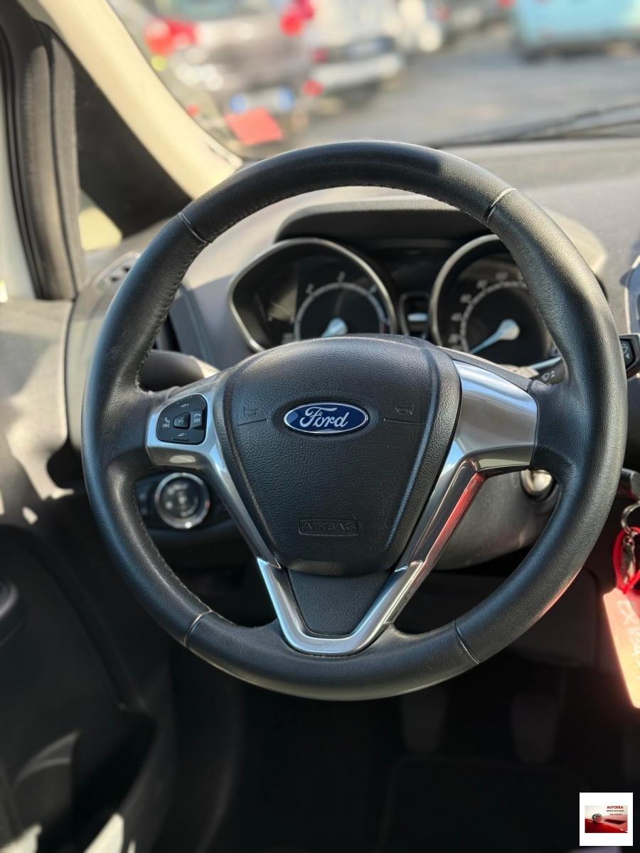 FORD - B-Max - 1.5 TDCi 75CV Business Titanium