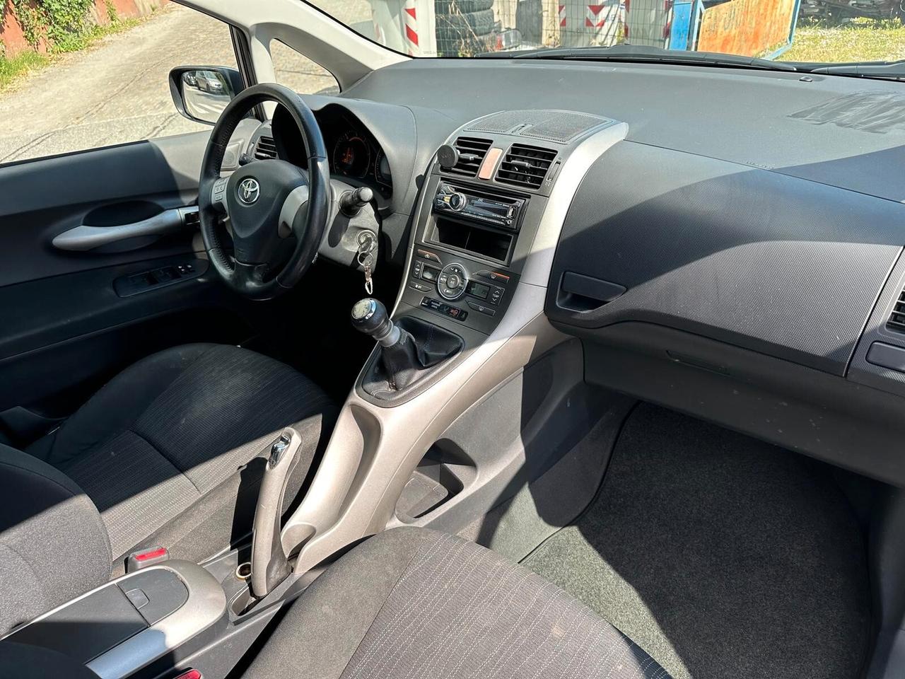 Toyota Auris 2.0 D-4D DPF 5 porte Sol