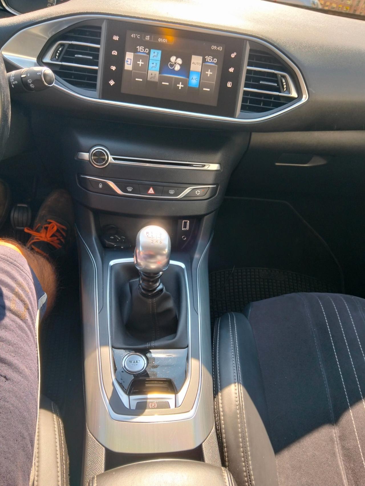 Peugeot 308 BlueHDi 120 S&S Allure