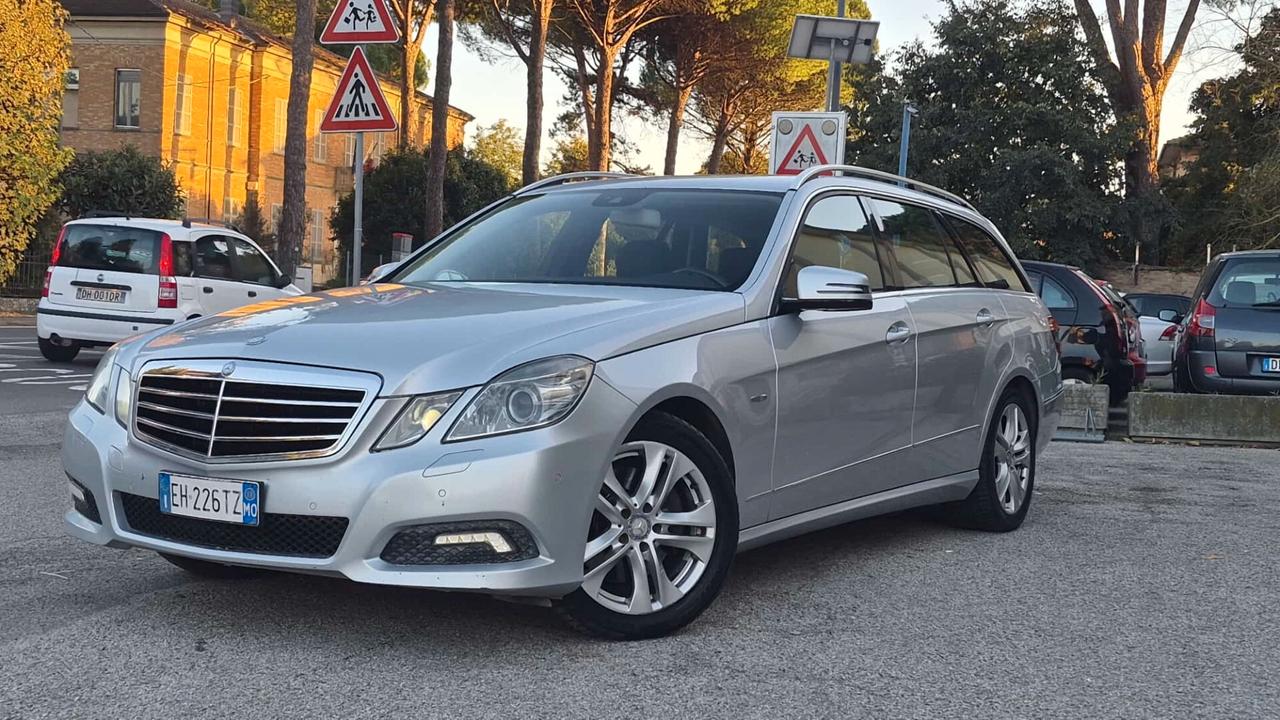 Mercedes-benz E 250 220 CDI BlueEFFICIENCY Avantgarde AMG